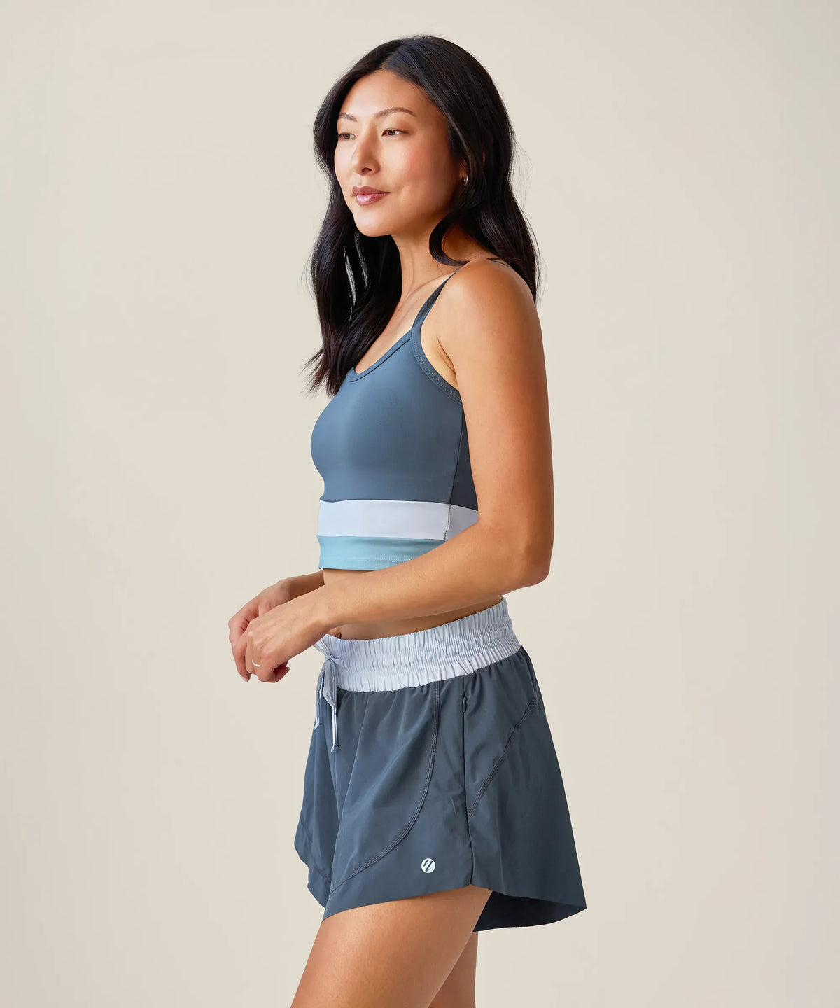 Summit Hybrid Colorblock Crop