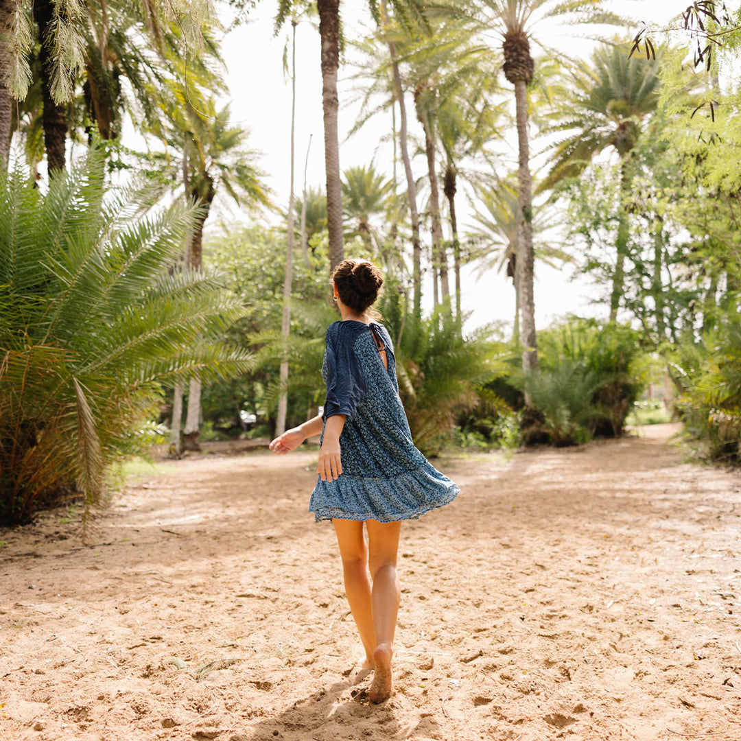 5 Essential Tips for Choosing the Right Swimsuit Cover-Up