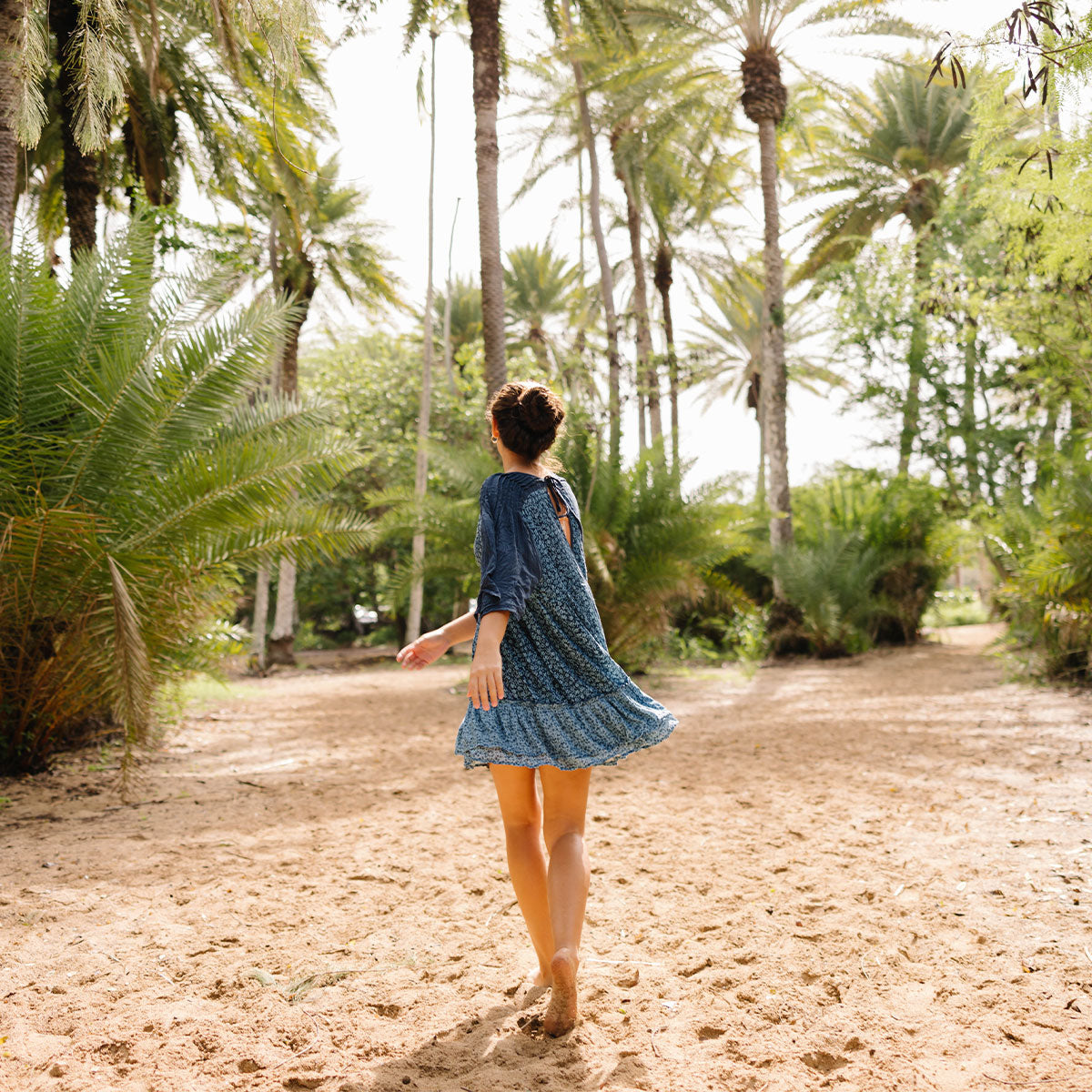5 Essential Tips for Choosing the Right Swimsuit Cover-Up