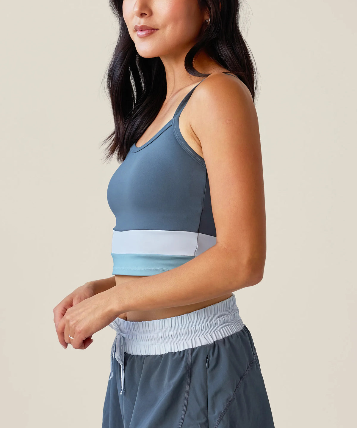 Summit Hybrid Colorblock Crop