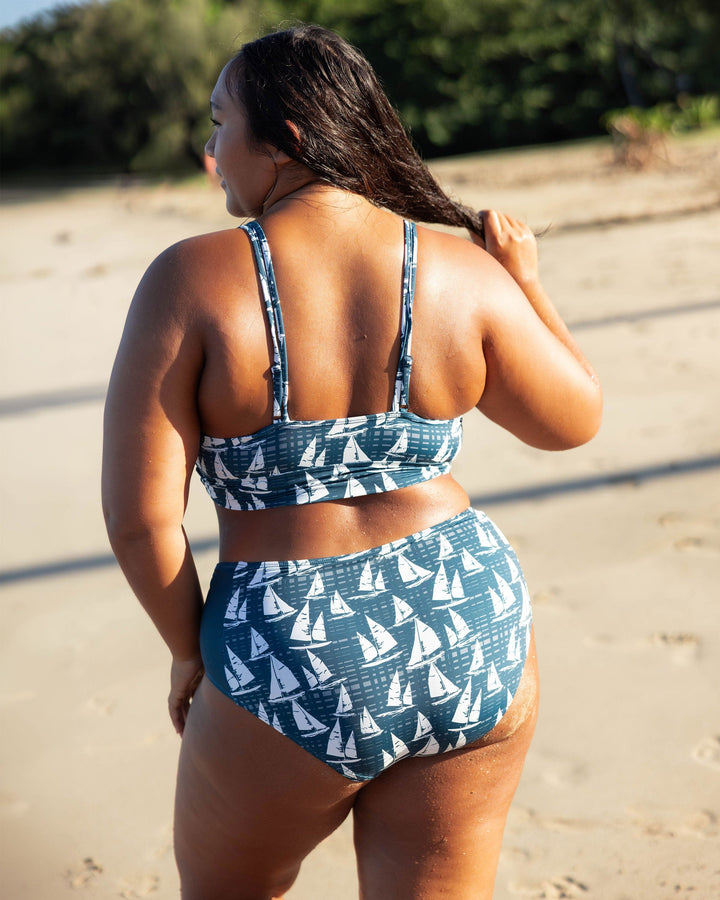 Nautical Zip Pocket Bottom