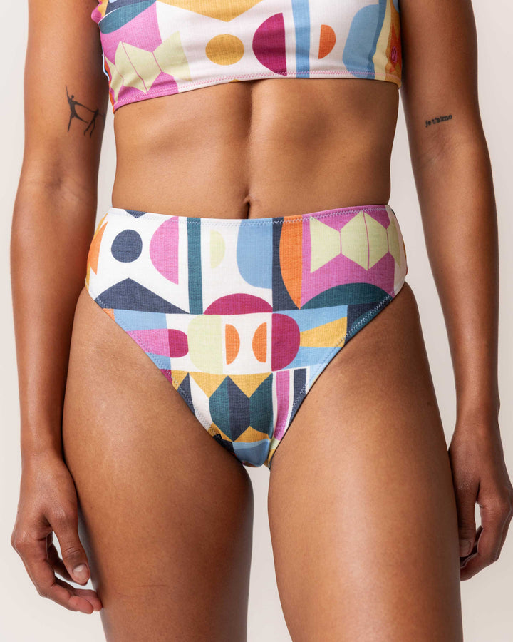 Rye Reversible High Leg Bottom
