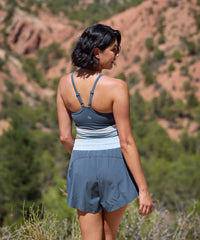Summit Hybrid Colorblock Crop
