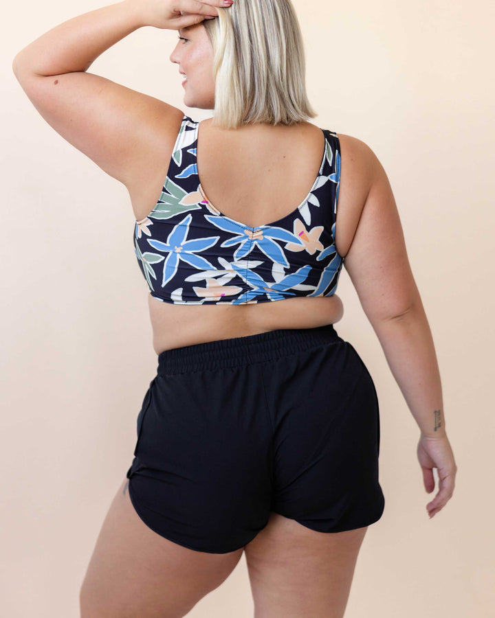Black Expedition Short