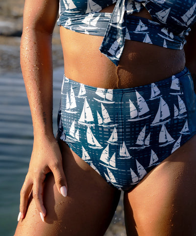 Nautical Zip Pocket Bottom