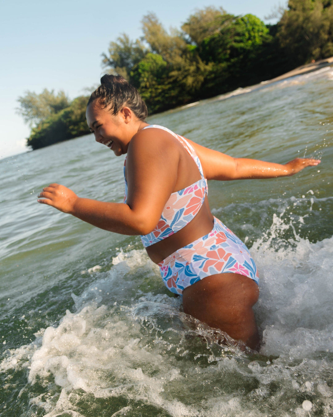 South Beach Twist Crop