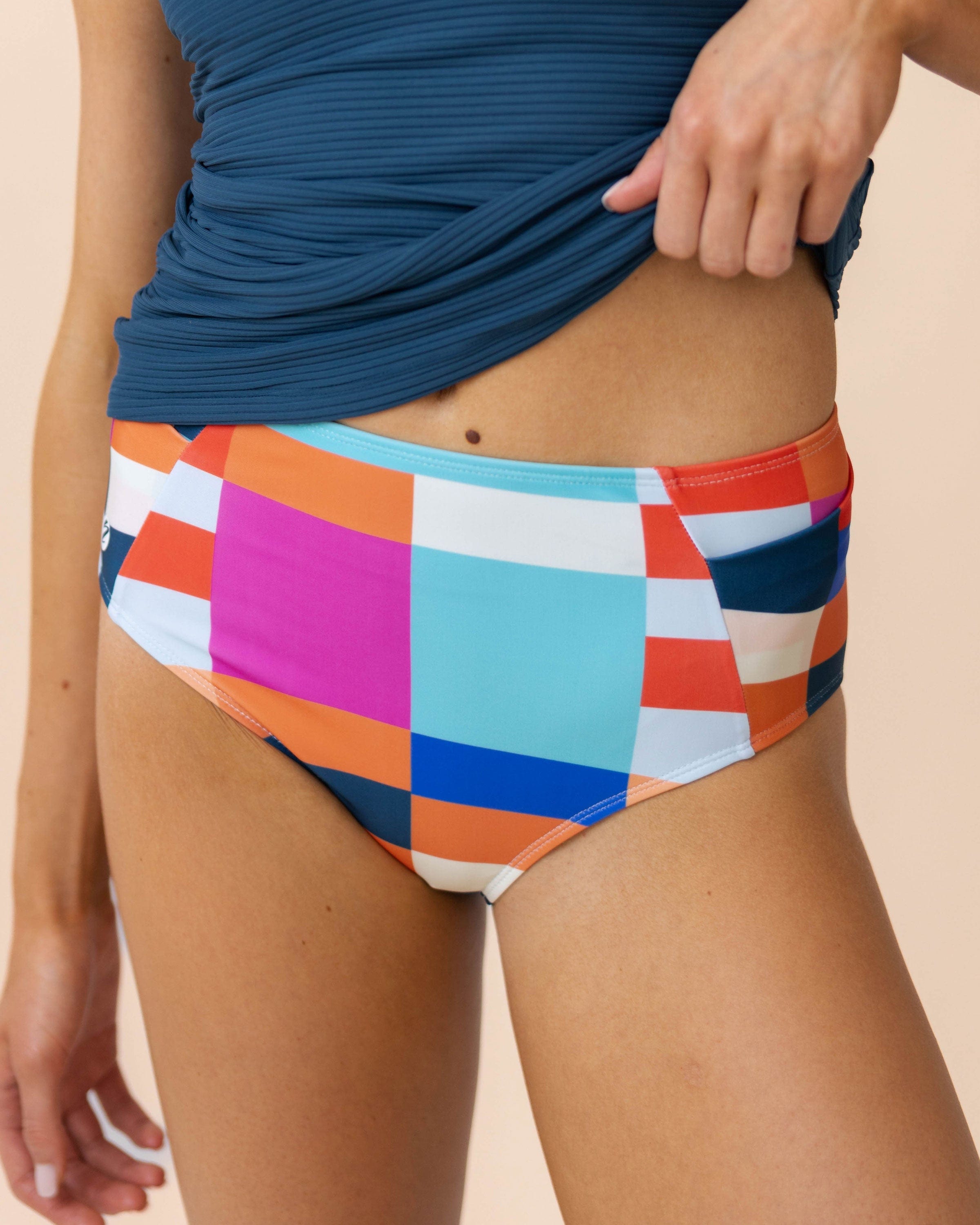 Nala ハイウエストスイムショーツ Zayn Yoga Pocket Bottom – Nani Swimwear